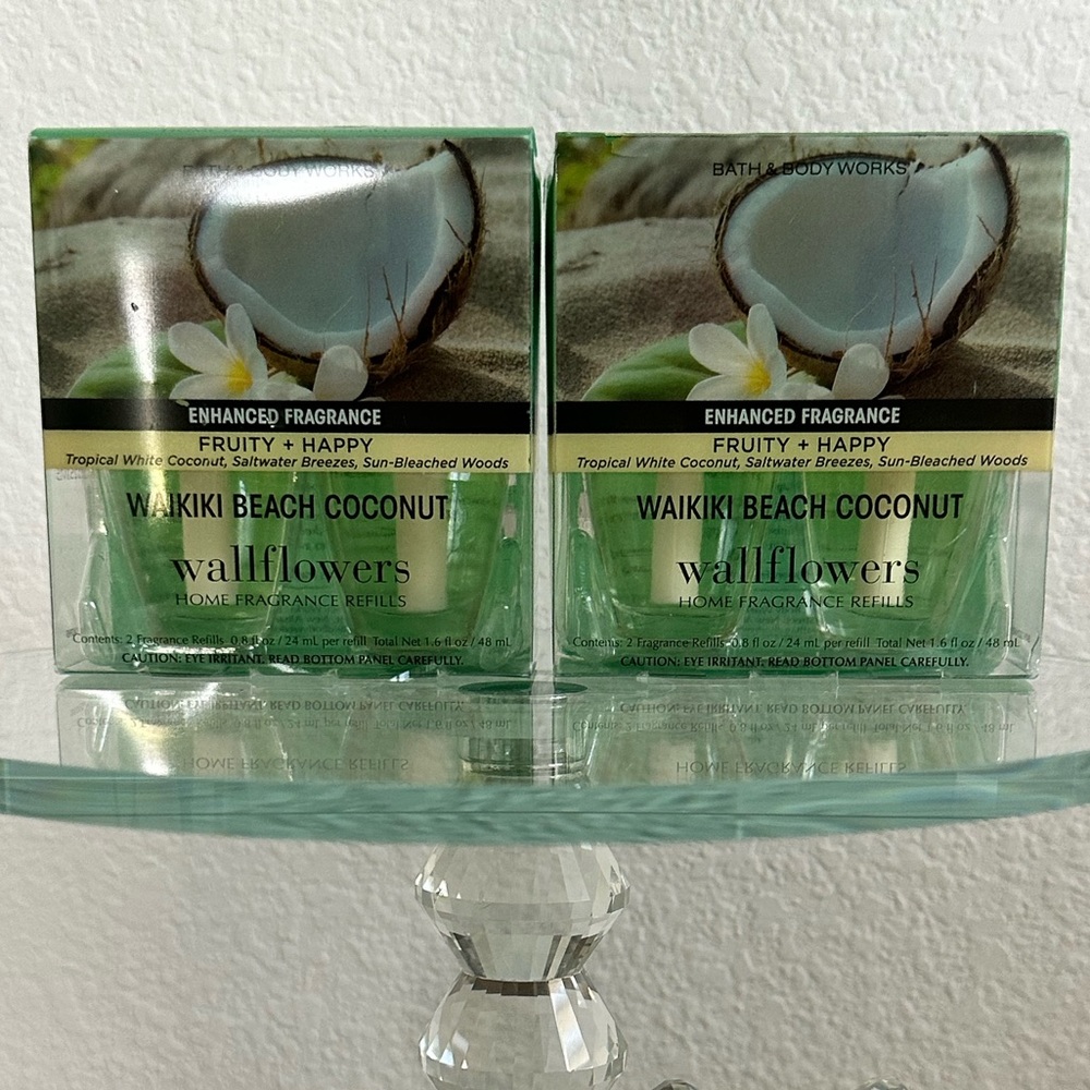 Waikiki Beach Coconut Wallflowers 2-Pack Refills - Picture 4 of 5